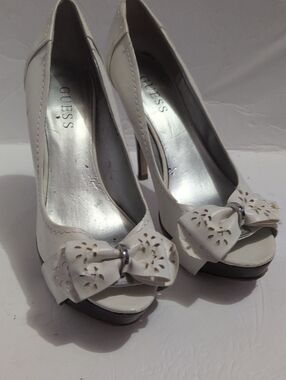GUESS White Peep-Toe Bow High Heels
